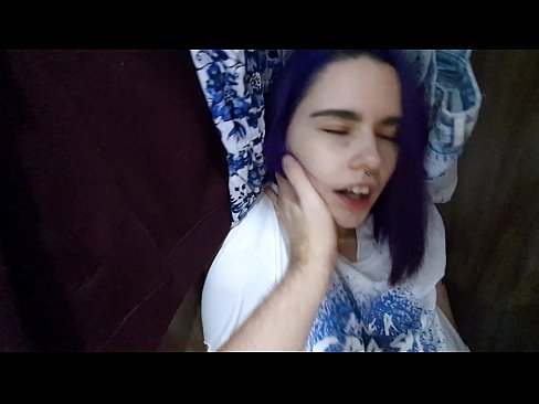 ❤️ Олоод миний эгч нь шүүгээний болон тусалсан түүний булэг Порно видео mn.redpornpictures.ru ❌
